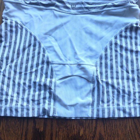 Lululemon Push Your Limits Tank - Picture 2 of 7